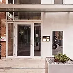 H10 Apartment With Free Parking