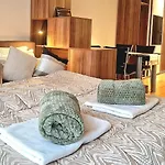 H10 Apartment With Free Parking